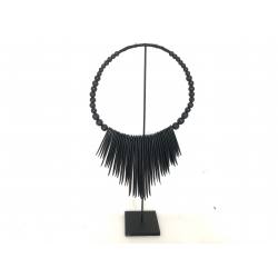 Neckless black on stand(3412)