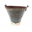 Old iron bucket (5343)